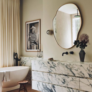 Siete ideas bonitas para que un baño pequeño parezca el doble de grande