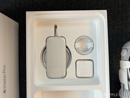 Apple Vision Pro 開梱 014