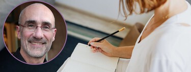 El sorprendente hábito que recomienda el mayor experto en felicidad de Harvard, Arthur C. Brooks: "Escribe un diario de fracasos y decepciones"