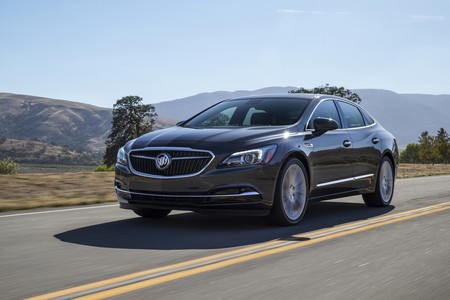 El Buick LaCrosse tendrá versión Avenir a partir de 2018