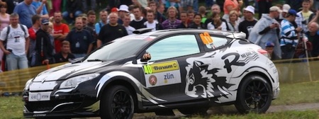 Renault pone equipo oficial también en el Europeo de Rallyes