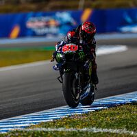 Fabio Quartararo domina con susto en Jerez y Marc Márquez (19º) se lleva dos caídas y una bronca