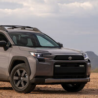 La Toyota RAV4 2026 ya tiene precio en México: ahora toda su gama es híbrida y su equipamiento apunta alto