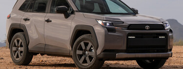 La Toyota RAV4 2026 ya tiene precio en México: ahora toda su gama es híbrida y su equipamiento apunta alto