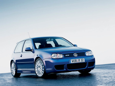 Volkswagen Golf R32