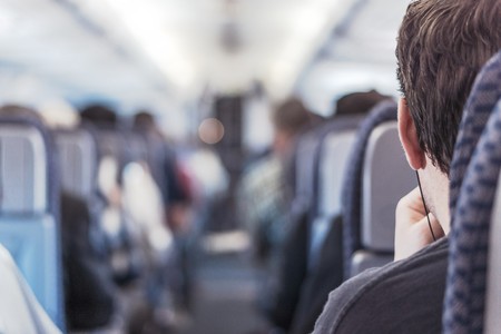 Debo Viajar Acompanado
