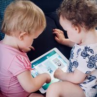 Un estudio encuentra una "asociación significativa" entre el uso de pantallas al año de edad con trastornos del espectro autista a los tres años 