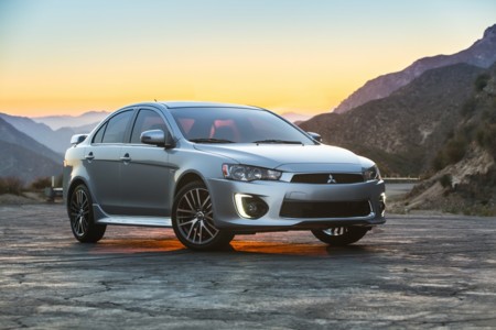 Mitsubishi Lancer 2016, adiós al Ralliart y al Evolution