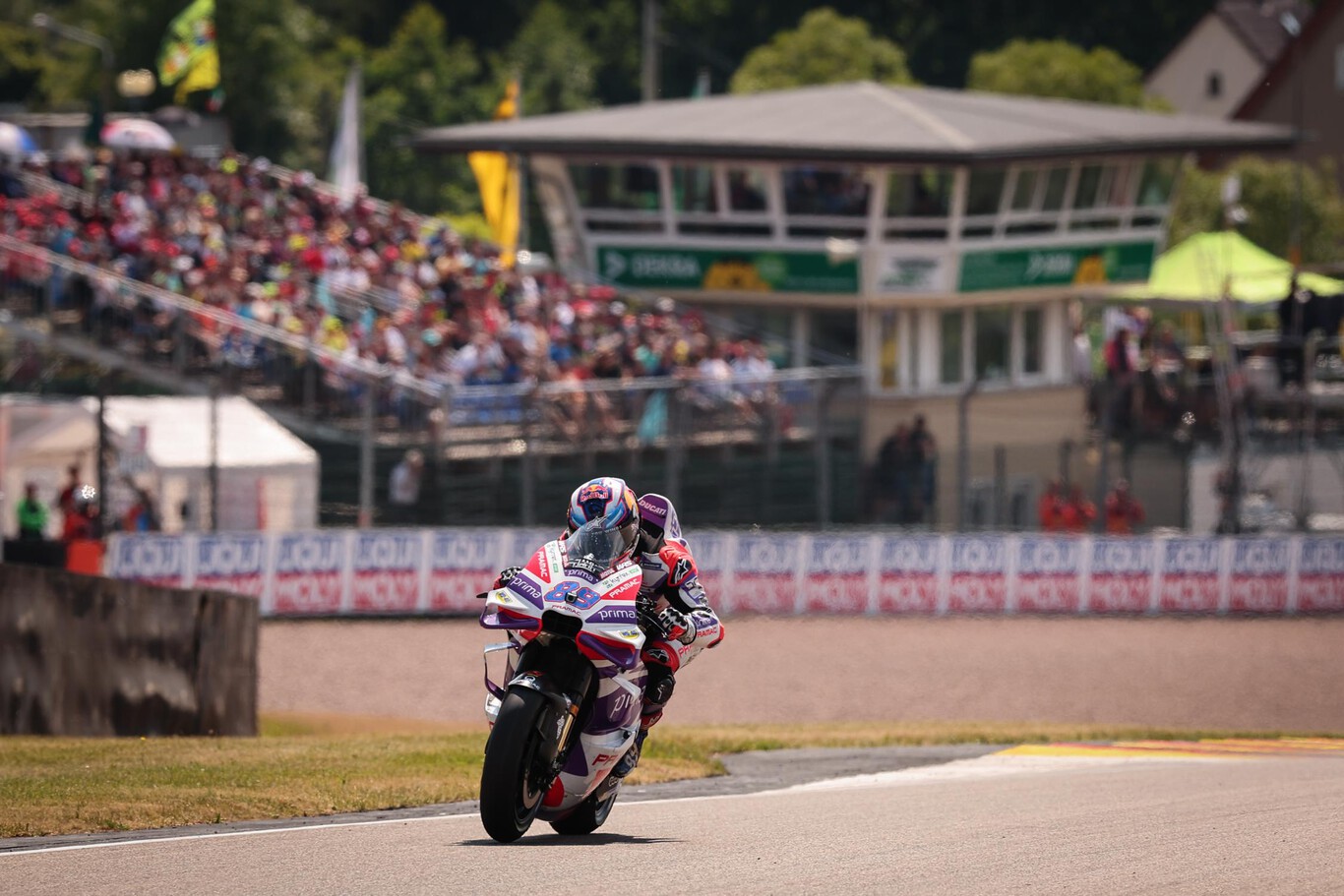 ¡Hay mundial! Jorge Martín revive MotoGP batiendo a Pecco Bagnaia en una carrera sin Marc Márquez