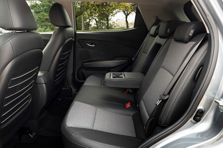 T Interior 18