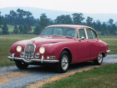 Jaguar S Type 9