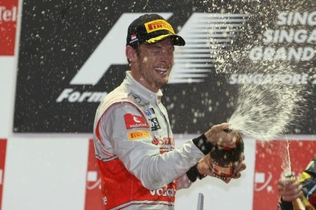 Nada de Ferrari: Jenson Button renueva con McLaren