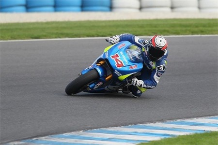 Suzuki concluye su test en Phillip Island contra tiempo y caídas