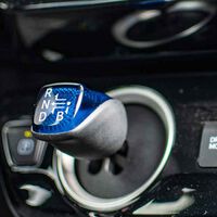 Para qué sirve la posición B o L que llevan algunos coches con caja de cambios automática