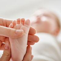Nace la primera niña libre de un gen que causa el cáncer de mama