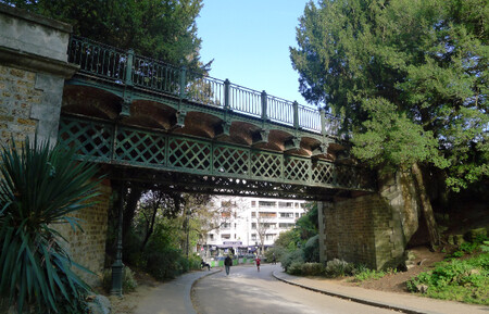 Pont Gustave Eiffel Buttes Chaumont 630x405 C Otcp