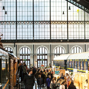 El plan gratuito de Madrid que arrasa cada mes: más de 100 puestos en una antigua estación de tren