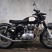 Las motos dejaron de llevar matrícula delantera hace 73 años por un motivo que pocos conocen: las "parte cráneos" 
