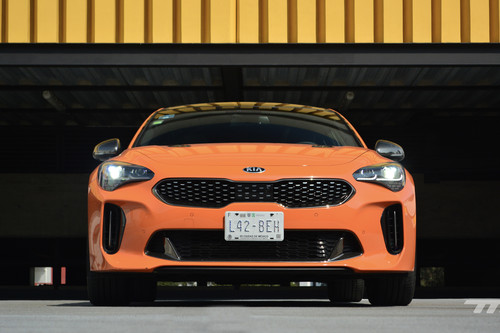 KIA Stinger GT 2020, a prueba: la infalible fórmula del V6 biturbo y tracción trasera (+ vs. cuatro rivales)