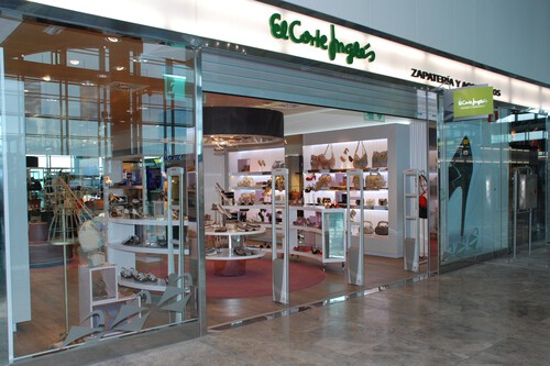 El Corte Inglés lanza una liquidación de rebajas Scalpers con todo a más de la mitad de precio: abrigos, pantalones y más  