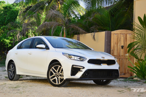 KIA Forte 2019, al volante de un compacto coreano con ánimo de conquista