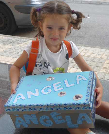 La foto de tu bebé: Angela empieza el cole "de mayores"