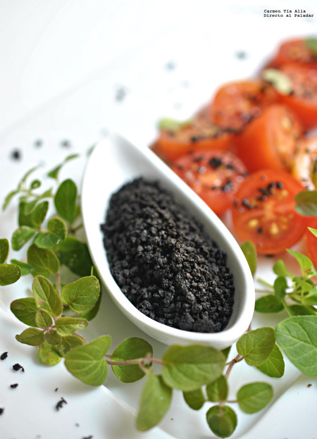 Cómo hacer sal de aceitunas negras, el condimento que transformará tus recetas