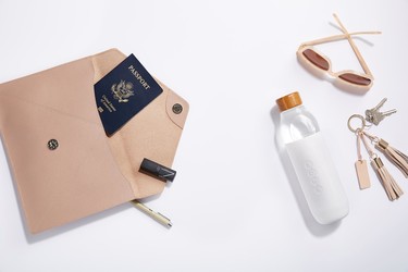 Soma, la botella de agua que triunfa entre los famosos 