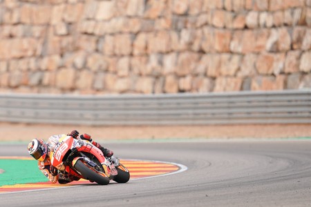 Jorge Lorenzo pasa por su peor momento tras ser penúltimo en Aragón: "En este punto siento miedo"