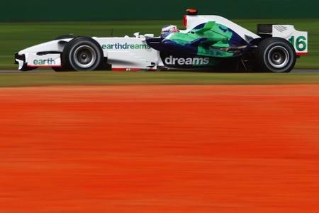 McLaren no pondrá el motor Honda en pista hasta 2015