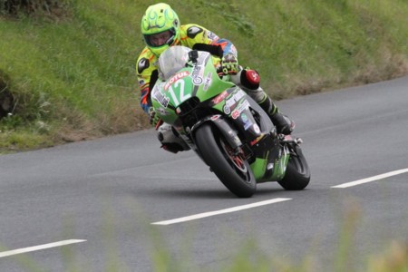 Histórico octavo puesto de Víctor López en la carrera de Super Twin del Manx GP 2016