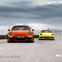 Porsche Cayman GT4 vs 911 GT3 RS. ¿Tiene sentido seguir comparándolos?