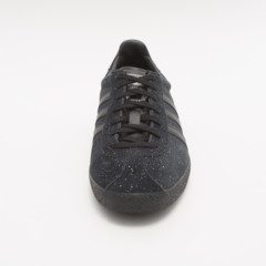 Foto 5 de 7 de la galería ikks-y-adidas en Trendencias