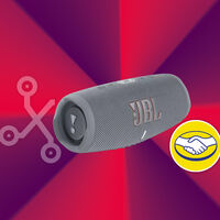 Mercado Libre destruye el precio de la JBL Charge 5 y ahora es posible conseguirla 3,000 pesos más barata 