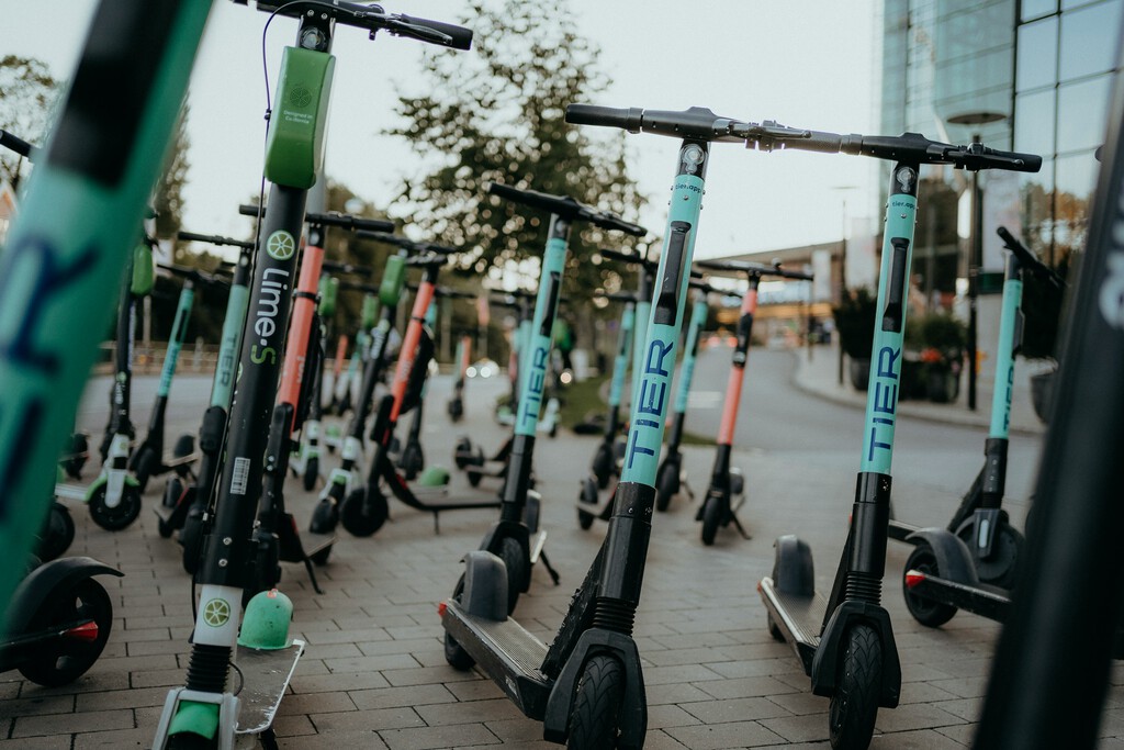 Si te preguntas dónde quedaron todos aquellos patinetes compartidos, este estudio te da la respuesta 