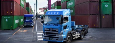 Japón tiene un gravísimo problema con el transporte de mercancías porque ni tiene camioneros ni puede hacer más carreteras. La solución: una titánica cinta transportadora de 500 km