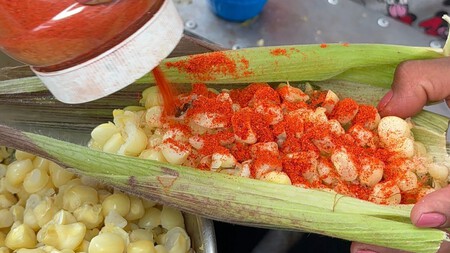 Este es el lugar en CDMX donde puedes encontrar los chayoesquites, la botanita callejera a la que no te podrás resistir 