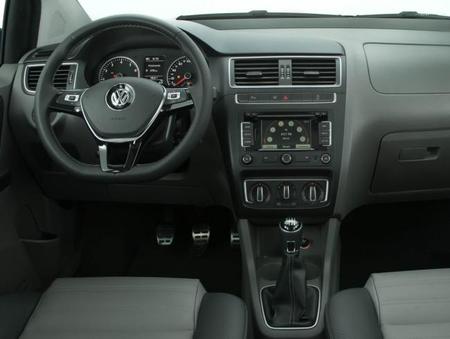volkswagen_fox_11.jpg