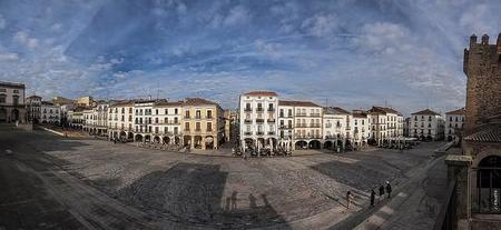 Cáceres, ¿te apetece un cine gratis al aire libre?