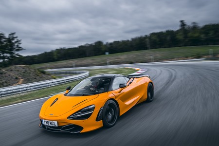 El McLaren 720S estrena el llamado "Track Pack", para ser aún más rápido y eficaz en circuito