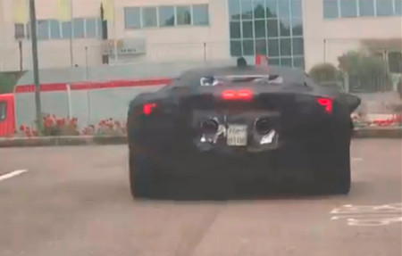 El Ferrari híbrido de 1.000 CV y tres motores eléctricos, cazado en vídeo a pocos días de su presentación