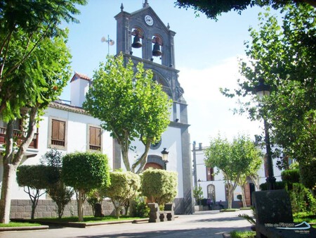 Pueblo Bonito Escapada Otono Cascada Viaje Espana