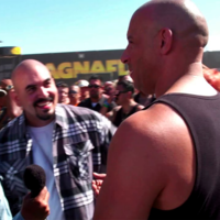 Hay un actor en Hollywood que lleva 20 años haciendo el mismo papel en muchas de sus películas. Os presentamos a Noel Gugliemi, más conocido por ser Héctor