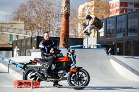 Ducati Scrambler Sixty2: una gran moto trendy