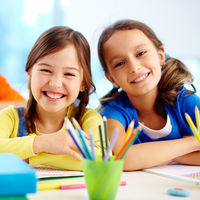 Proponen crear una escuela feminista sin fútbol en el recreo, sin Neruda y con baños unisex