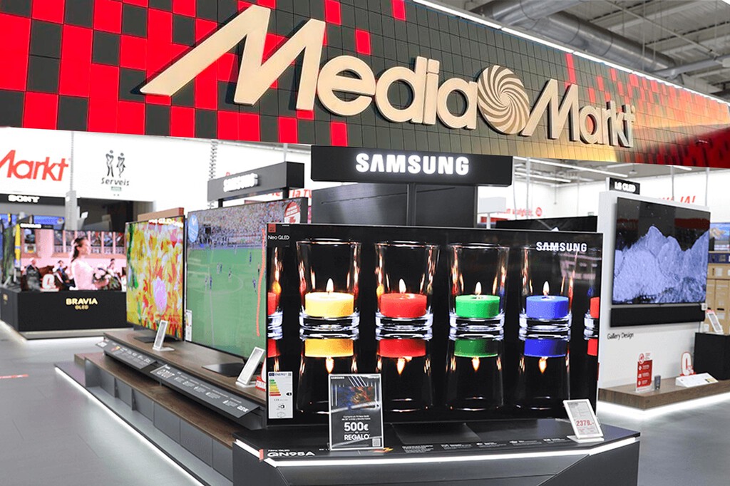 MediaMarkt liquida televisores Samsung en su Día sin IVA: OLED por menos 800 euros o Mini LED de 55" por debajo de 490 euros 