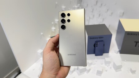 S24 Ultra 6 Titanio