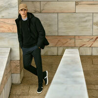 Este es el abrigo viral de Springfield que puedes encontrar en Amazon rebajado por menos de 30 euros  