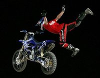 Travis Pastrana vence en el Red Bull X-Fighters