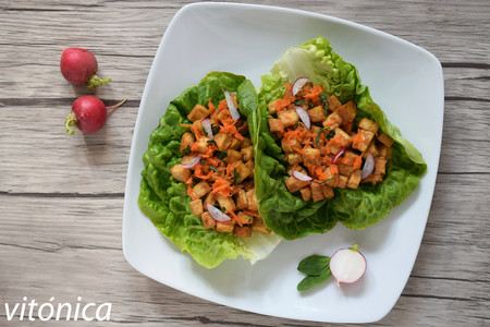 Tacos de lechuga con tofu marinado: receta saludable vegana sin harinas